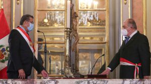 Ántero Flores-Aráoz juró como nuevo presidente del Consejo de Ministros