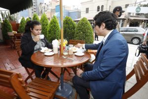 Terrazas gastronómicas se implementan en Lima y Cusco