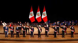 Juramentó nuevo Gabinete sin ministros de Economía y Justicia