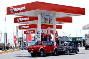 Petroperú redujo nuevamente precios de combustibles