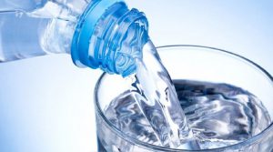 Conoce la nueva bebida «Agua de mesa sustentable»