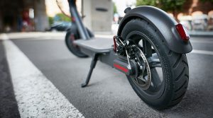 Importación de scooters se triplica en primer trimestre, mientras disminuyen las de bicimotos y bicicletas