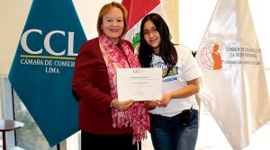 Niña asume presidencia de la CCL por un día