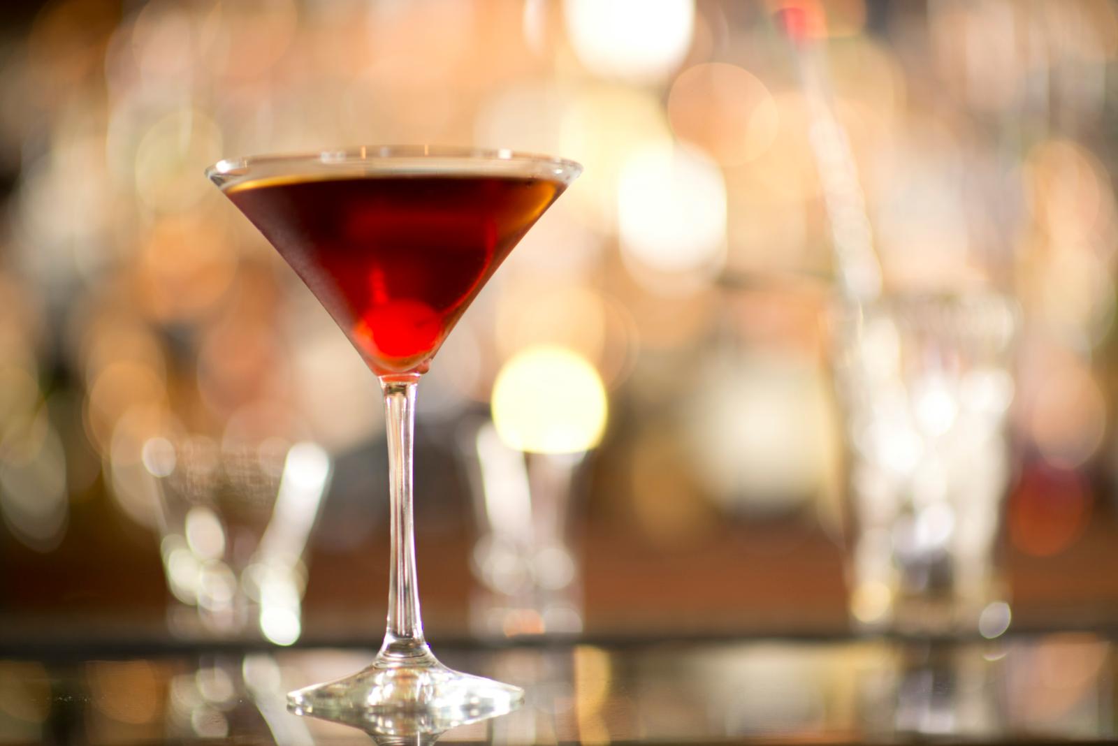 Día del Bartender: Aprende a preparar un Capitán