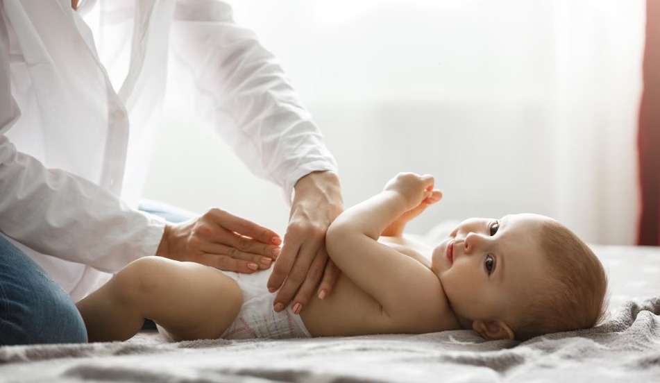 Huggies lanza herramienta que analiza las heces del bebé a partir de su coloración