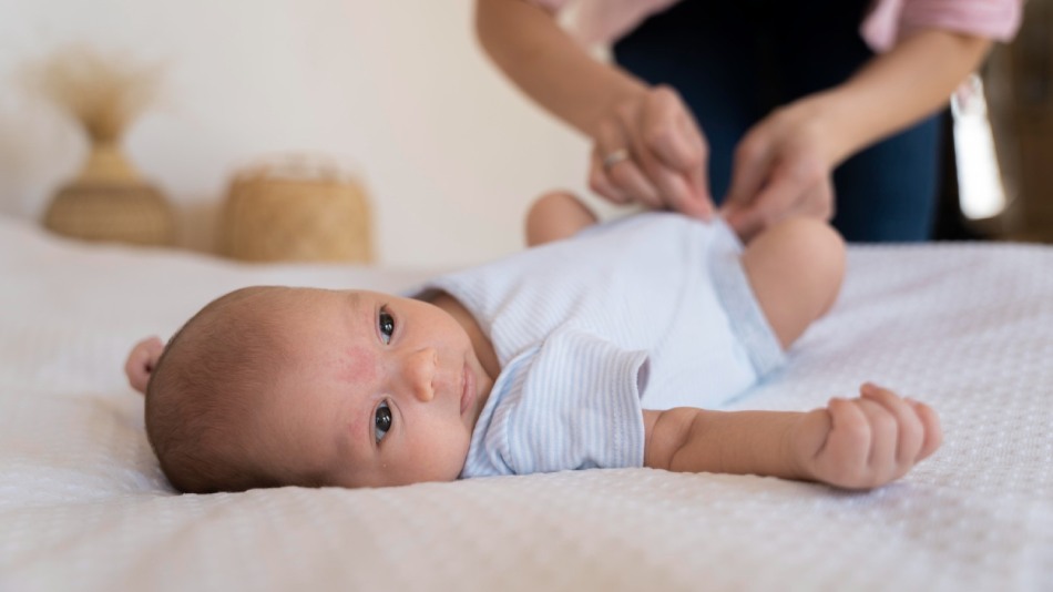 ¿Qué puede originar escaldaduras en los bebés y de qué manera evitarlos?