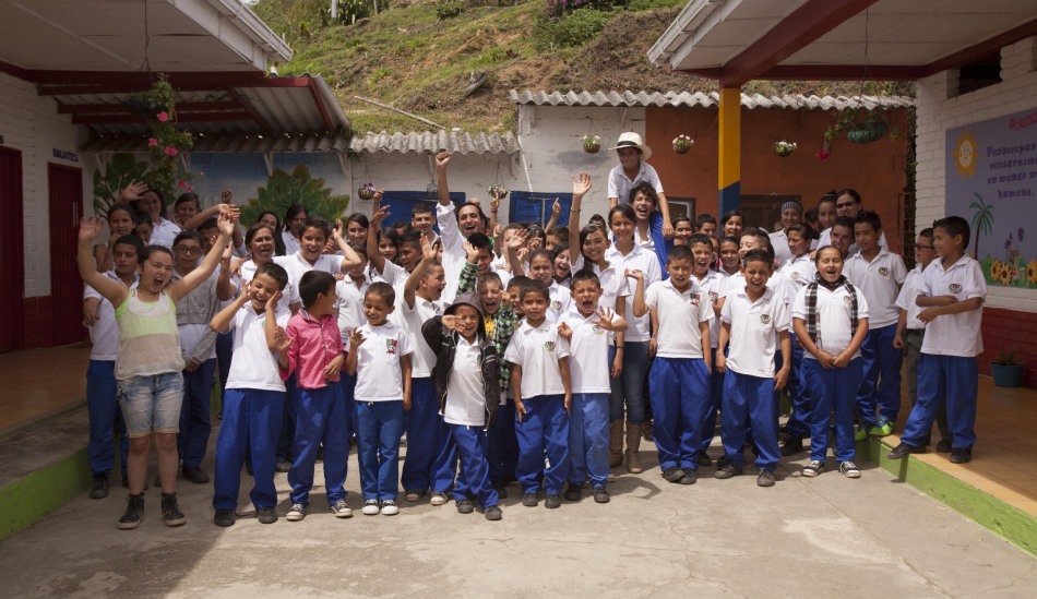 Microsoft Airband conectará a casi 40 millones de personas en América Latina y África