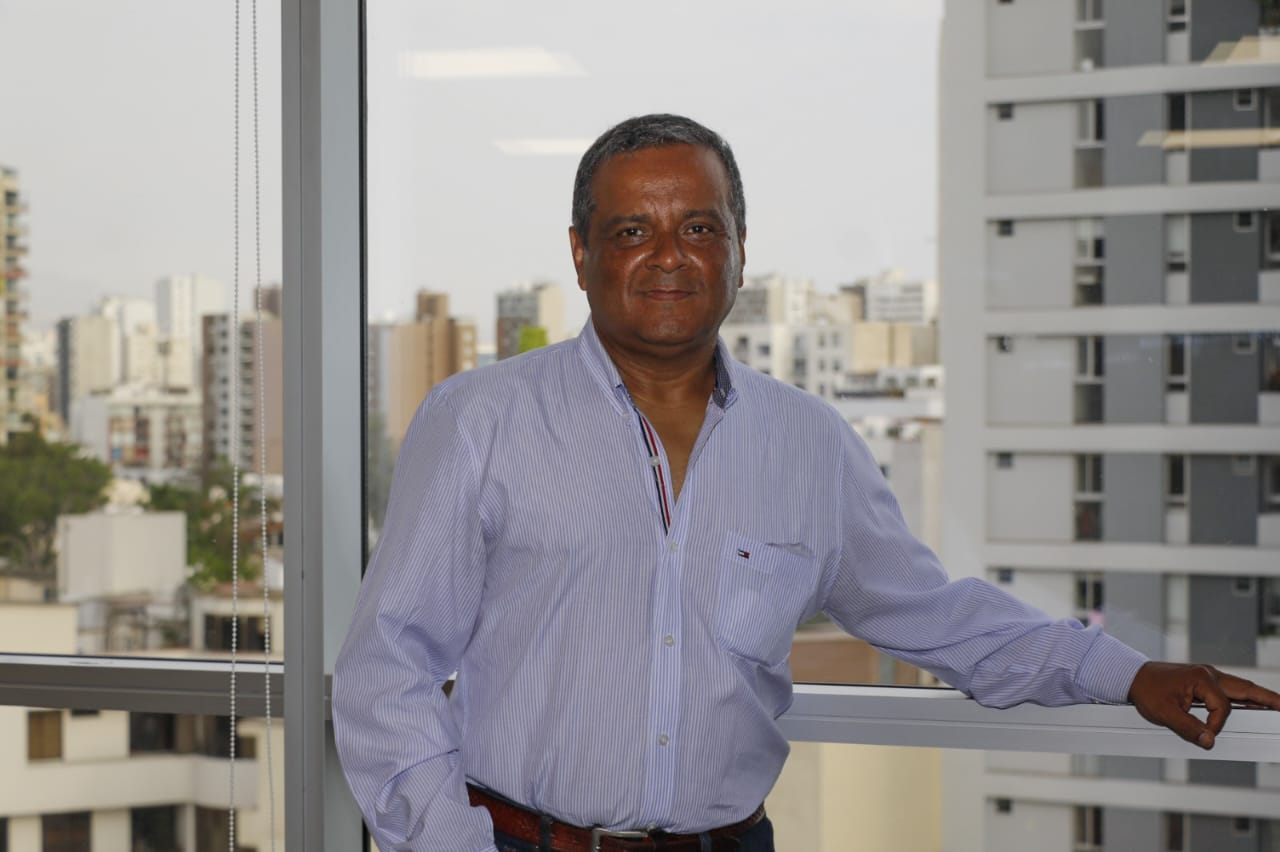 Conoce a Julio César Agapito, contador y consultor de Power BI