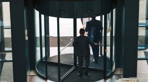 Ley de “Puerta Giratoria” contiene una excesiva regulación