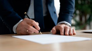 Garantías como aval o fiador en títulos valores: lo que debes saber