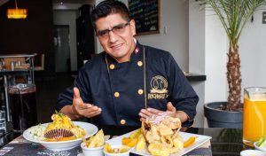 Llegó de Huancayo hace 19 años y hoy su cevichería es todo un éxito en Lince