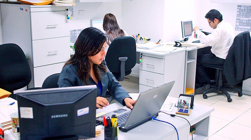 Trabajadores que laboren el feriado del 6 de agosto deben recibir triple pago