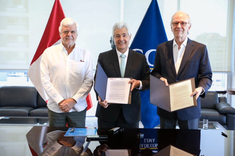 CCL impulsa iniciativas empresariales