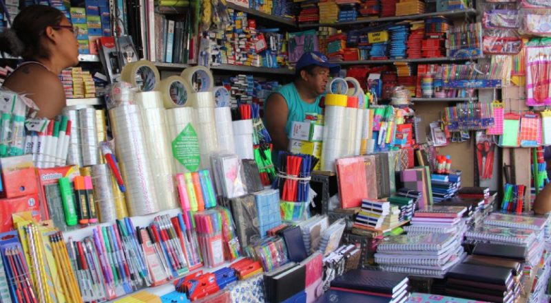 ¿Qué consejos para ahorrar en la canasta básica escolar?