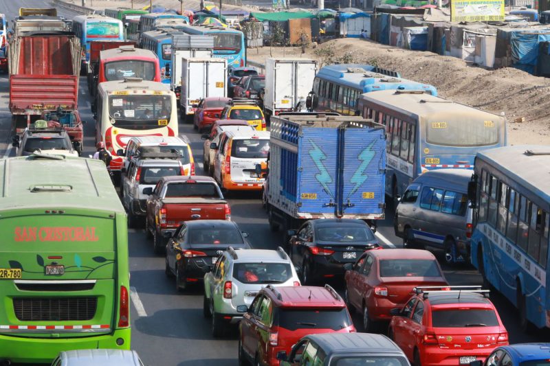 Tráfico en Lima: la velocidad promedio baja a 11 km por hora en horas punta