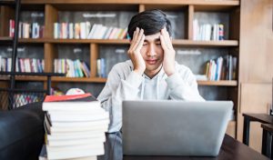 Estrés en estudiantes universitarios: 6 consejos para un inicio de ciclo organizado