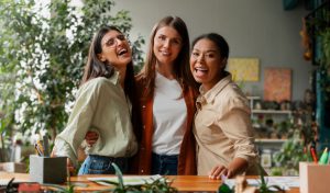 Día Internacional de la Mujer: el 85% de las peruanas cree que la perseverancia es clave para el éxito