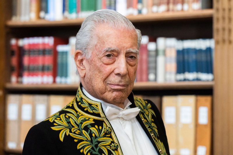 Mario Vargas Llosa murió a los 89 años.
