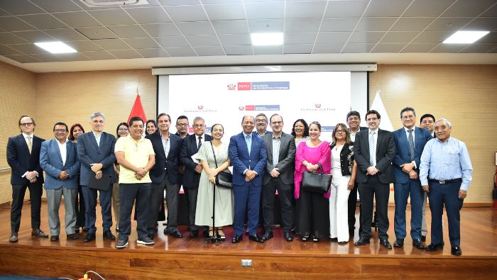 Reunión con los gremios empresariales del Perú