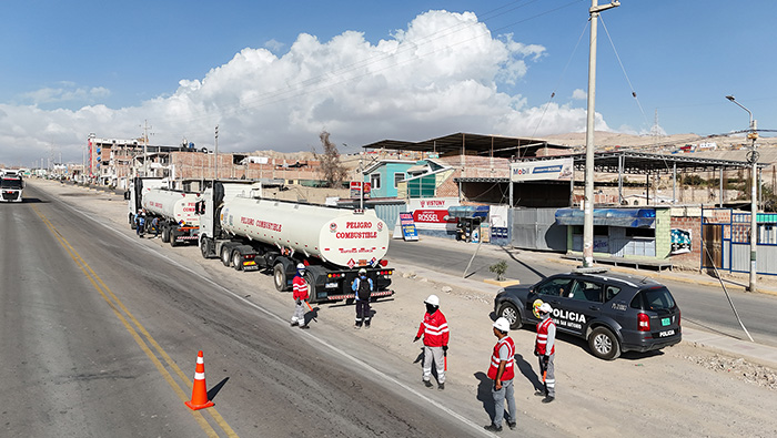 Sutran multa por transportar sin autorización materiales peligrosos