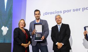 CCL otorga a la Casa Welsch la distinción de asociado vitalicio