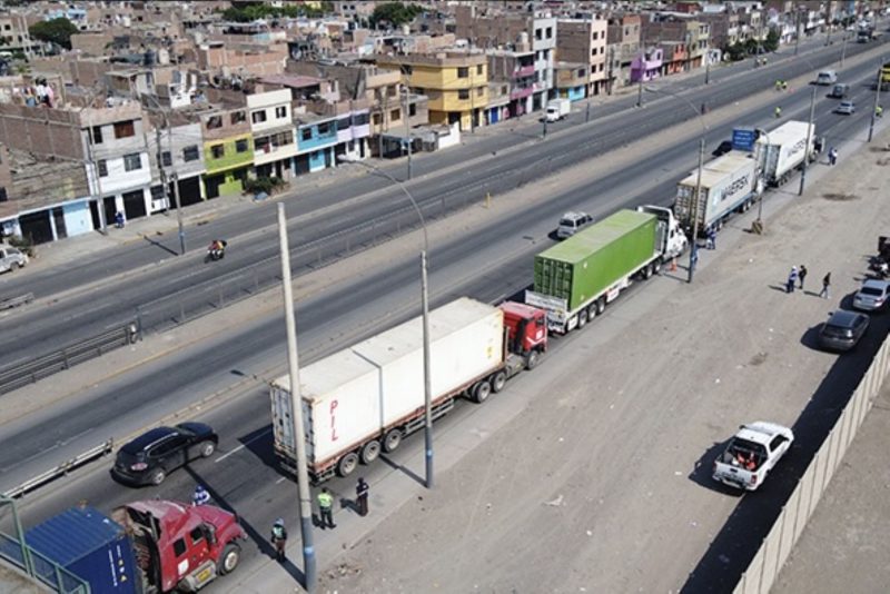 Sutran refuerza control vehicular para mejorar tránsito en Av. Morales Duárez