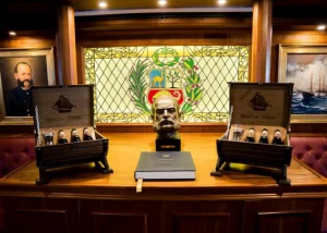 El BAP Unión lleva a Cusqueña en una travesía internacional para impulsar la Marca Perú