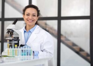 ¿Hasta cuándo postular al programa 2025 “Para las Mujeres en la Ciencia” de L’Oréal y UNESCO?