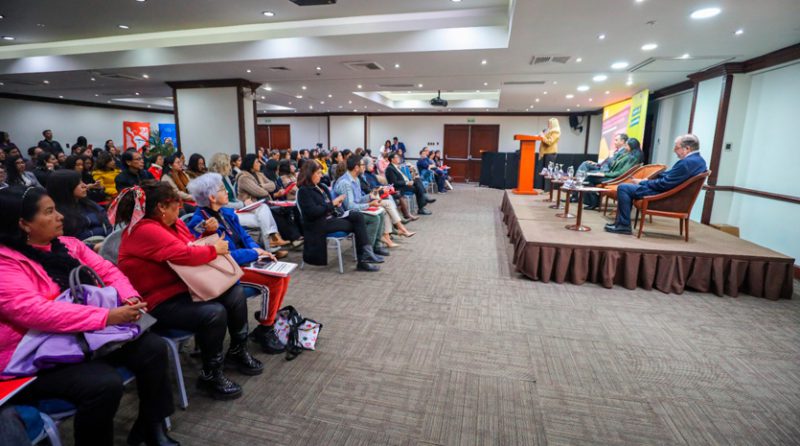 CCL impulsa lucha contra la violencia de género