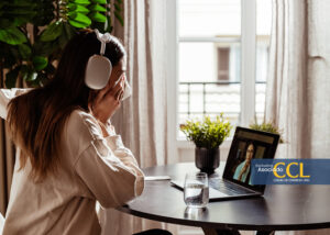 Natura presenta canal de apoyo emocional para mujeres en situación de violencia de género