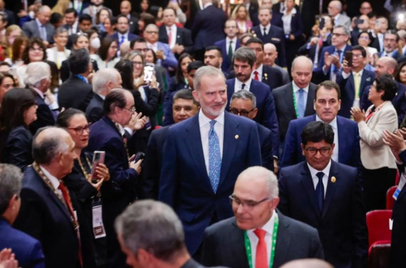 Rey Felipe VI inaugura el X Congreso Internacional de la Lengua Española en Arequipa