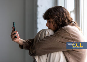 YouTube presenta nuevas herramientas de salud mental y bienestar diseñadas para adolescentes