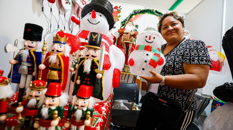 Exitoso Bazar Navideño de la CCL